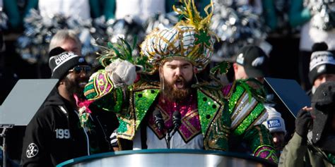 Eagles' Center Jason Kelce Explains How Insomnia Helped Him Write His ...