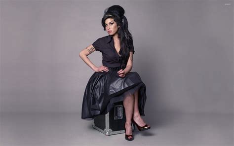 Amy Winehouse Wallpapers - Wallpaper Cave