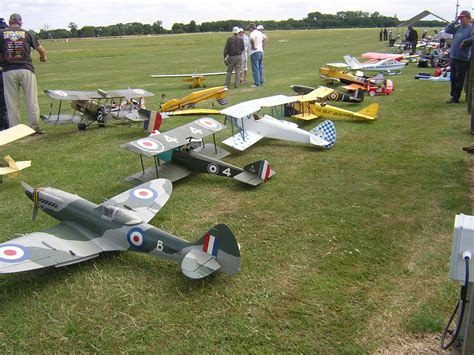 The Raft Journal: Model Aeroplanes