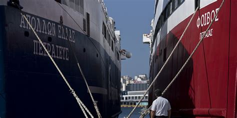 Strong Winds Continue to Disrupt Ferry Journeys to the Aegean Islands - The National Herald