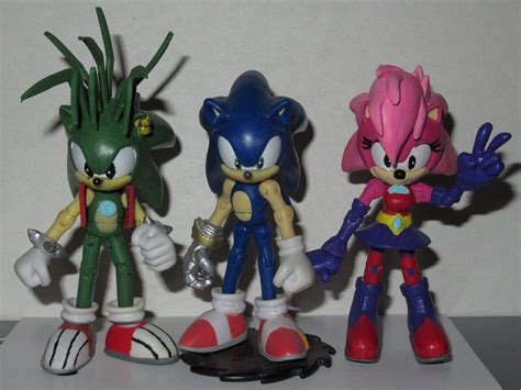 Manic the Hedgehog (Sonic) Custom Action Figure