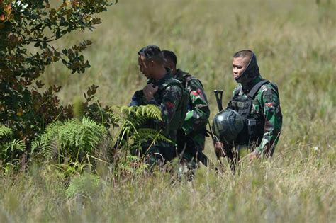 Indonesian soldier killed during shootout with Papuan group | RNZ News