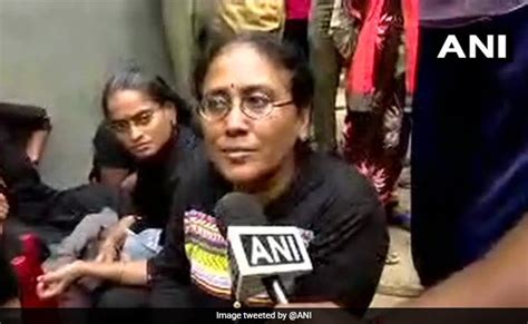 Sabarimala Woman Supporter Says The Police Should Back Off If They Can't Take Us to The Shrine