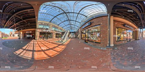 360° view of Outlet village "Manufacture - Alamy