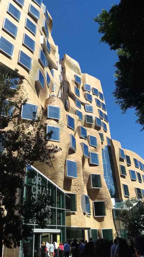 Dr Chau Chak Wing building in sydeny is made of all brick Frank Gehry ...