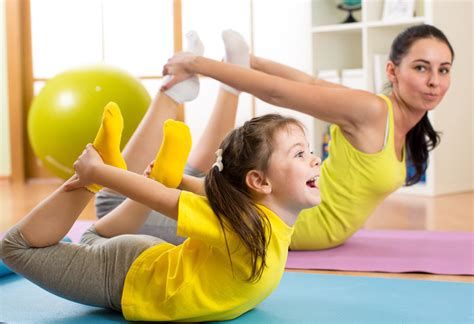 12 Best Yoga Postures for Mom & Baby to Try Together