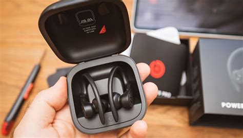 How to Pair Beats Headphones [ 2021 ] - MusicCritic