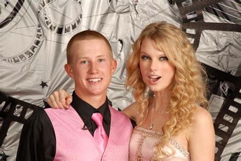 12 Awesome Celebrities Who Went to Prom with Fans