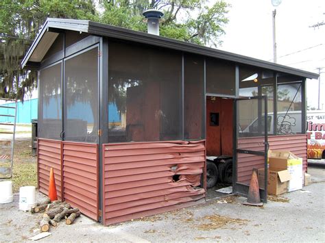 Jimbo's Pit Bar B-Q Smokehouse | This is the smokehouse for … | Flickr