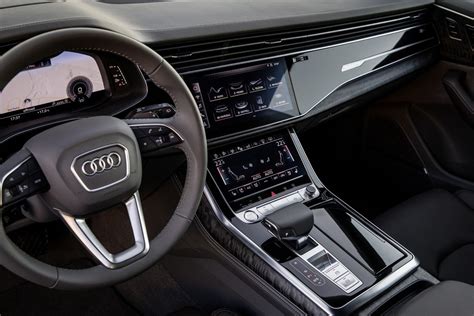 Audi Q8 (2018) International Launch Review - Cars.co.za