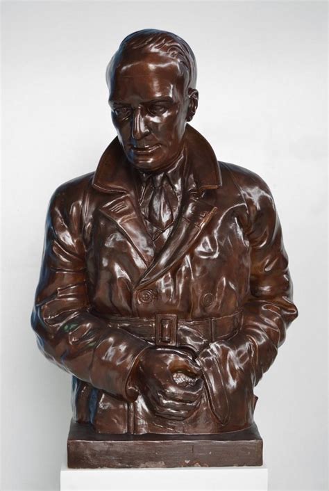 Bust [Sir Charles Kingsford-Smith] - Museum of Transport and Technology ...