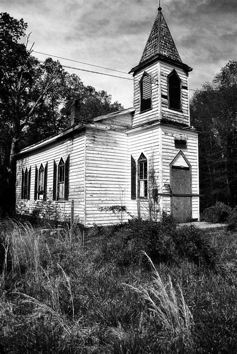 The 28 most beautiful abandoned churches around the world – Artofit