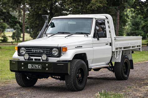 1990 TOYOTA FJ75 LAND CRUISER PICK UP - LS1 V8