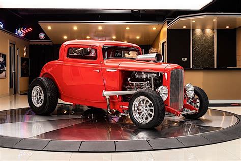 1932 Ford Hot Rod Is an Exposed-Engine Treat Worth $90K - autoevolution