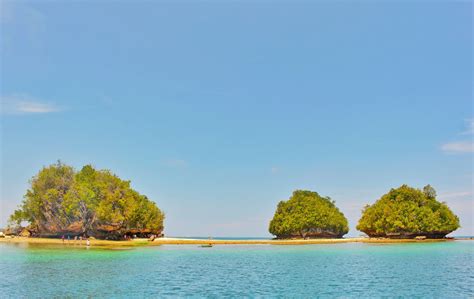 Britania Islands, Surigao del Sur, Philippines #tourist, #attractions, #islands | Island, Island ...