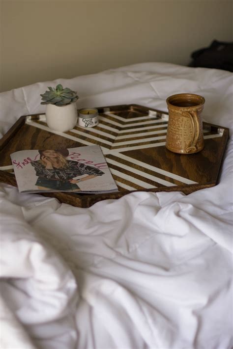 12 DIY Trays Perfect for Breakfast In Bed | Diy tray, Tray diy, Breakfast in bed