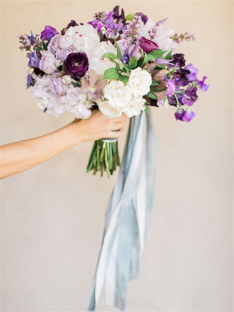 A Guide to Purple Wedding Bouquets, Purple Flower Types & More