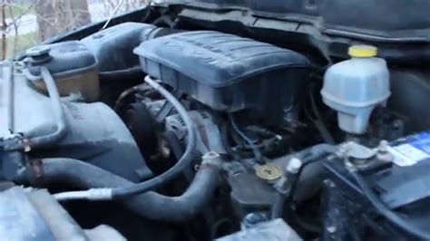 Dodge Ram 1500 2002 Engine Ticking Noise 4.7L V8 - YouTube