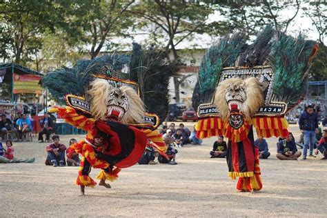 Asal-usul Tari Reog Ponorogo, Jawa Timur, Kisah Putri Kerajaan Kediri ...