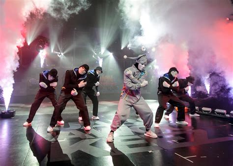 I Love Las Vegas Magazine...BLOG: Dance Crew Jabbawockeez Perform At "Halloween Horror Nights”