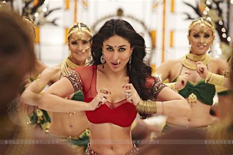 Bollywood Clothes: Kareena kapoor ra one wallpapers