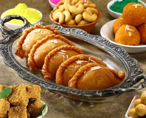 Try These Easy, 3 Interesting Gujiya Recipes This Holi | HerZindagi