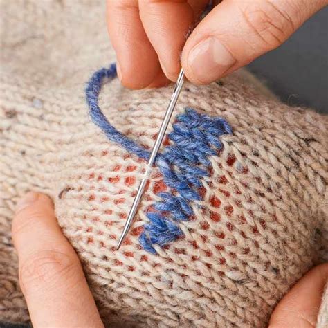 Swiss darning step 5 in 2020 | Knitting, How to darn socks, Darning