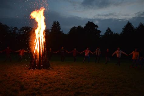 What Are The Pagan Rituals For Yule? - Patheos