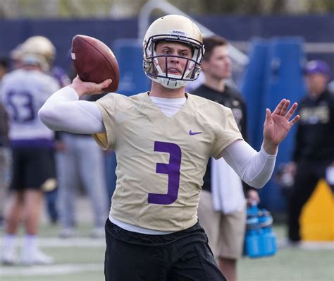 UW quarterback Jake Browning ‘on a mission’ entering his senior season | The Seattle Times