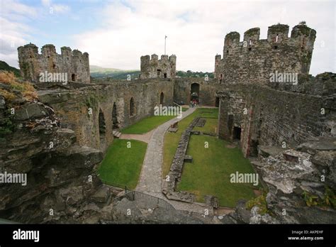 Conwy castle aerial hi-res stock photography and images - Alamy