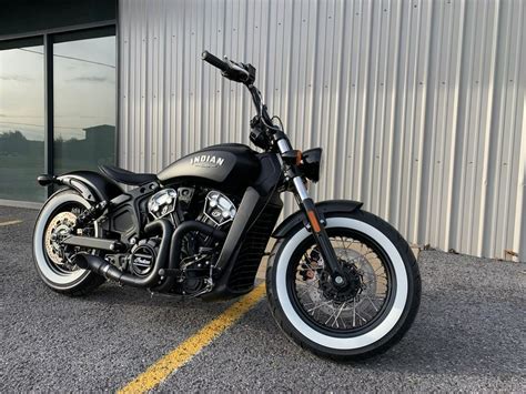 Indian Scout Bobber Black Smoke