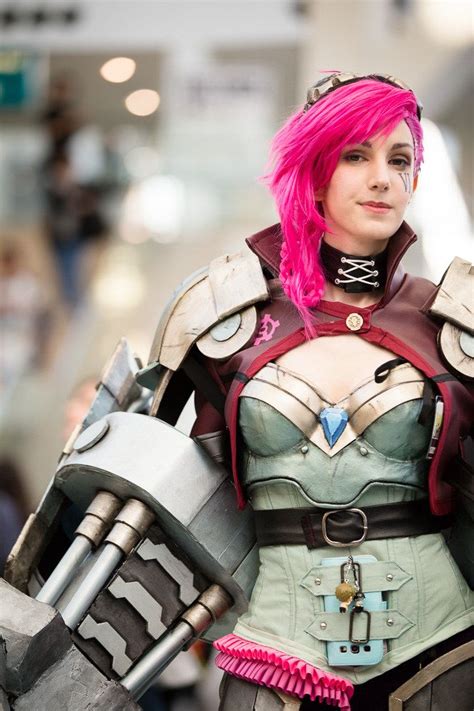 Vi (League of Legends) #comikaze2014 Vi Cosplay, Best Cosplay, Cosplay ...