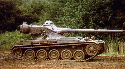 The French AMX-13 Tank - TankNutDave.com