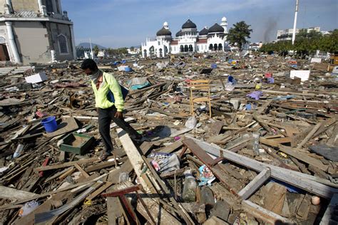 2004 tsunami survivors recall how mosques stood firm | The Japan Times