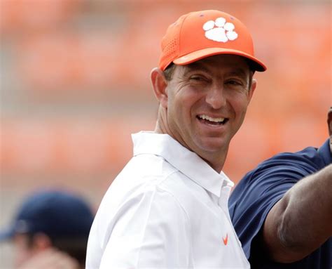 Dabo Swinney Family Photos, Wife, Kids, Son, Height - Chicksinfo.com