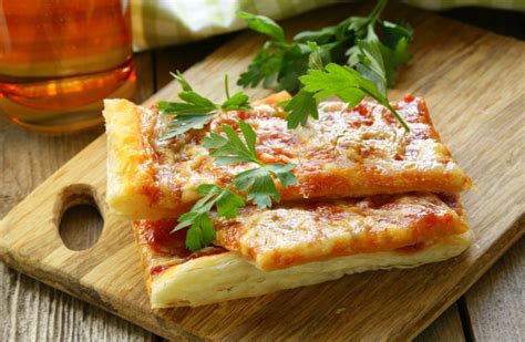 A delicious pizza recipe for you to try with a puff pastry crust.