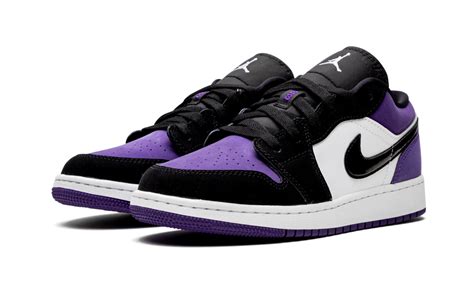 Air Jordan 1 Low GS “Court Purple” 553560-125