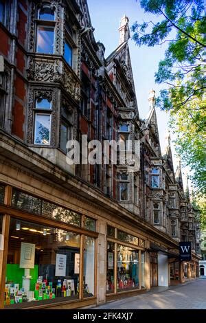 Waterstones bookshop, Gower Street, Bloomsbury, London WC1, UK Stock Photo - Alamy