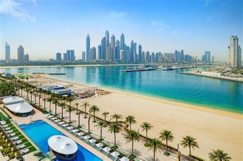 Hilton Dubai Palm Jumeirah Opened on Palm West Beach - Luxury Hotel Deals