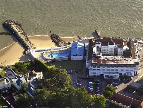 Sandbanks residents at war over £250m plan to build 'soulless' block of 119 flats on Victorian ...