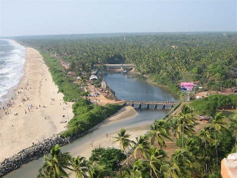 Payyambalam Beach Kannur | Images, Best Time & How To Reach