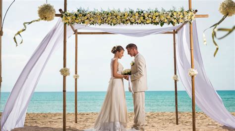 Beach Wedding & Vow Renewal Venues | Outrigger Khao Lak Beach Resort