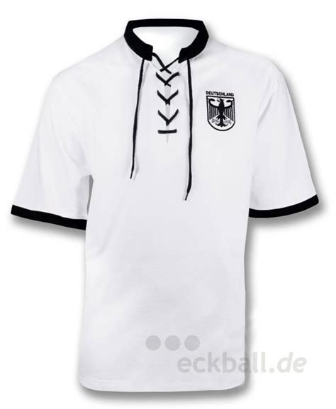 Die Top 10 von Paul Kalkbrenners Retro Fußball Trikots