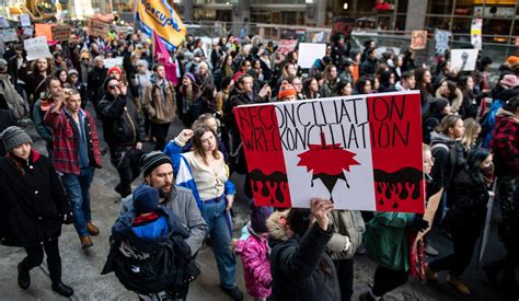 Canadian police clear indigenous protest, tensions remain | The Seattle Times