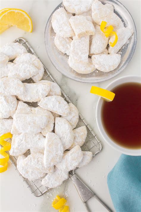 Copycat Savannah Smiles (Lemon Powder Sugar Cookies)