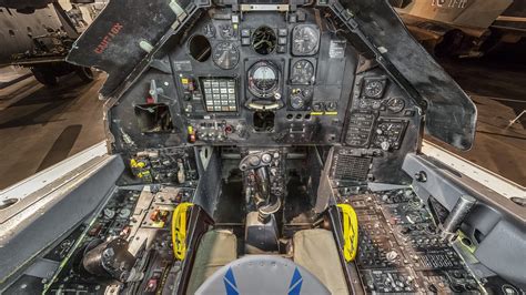 F-117 Nighthawk Cockpit : r/cockpits