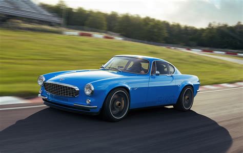 Volvo P1800 Cyan races into Jay Leno's Garage