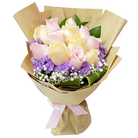 Send Dozen of Mixed Ecuadorian Roses Bouquet to Philippines