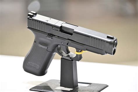 Glock 47: a new pistol clears customs! | GUNSweek.com