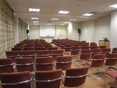 Meeting Rooms at Leonardo Hotel London Watford , Jurys Inn Watford ...